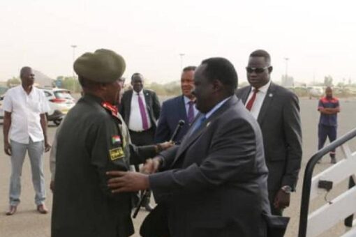مستشار رئيس جمهورية جنوب السودان للشئون الأمنية، يصل البلاد