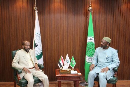 عبد العاطي يلتقي الأمين العام لمجمع الفقه الاسلامي الدولي بجدة