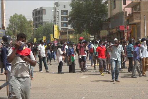 خروج تظاهرات 19مايو تطالب بالحكم المدنى بولايةالخرطوم وبعض مدن الولايات