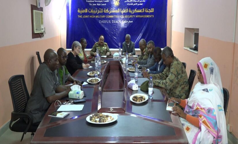 مسئولة أمريكية تشيد بجهود لجنة الترتيبات الأمنية مسار دارفور