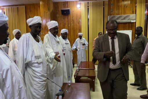 وزير الزراعة يلتقي بوفد مزارعي بني هلبة بجنوب دارفور