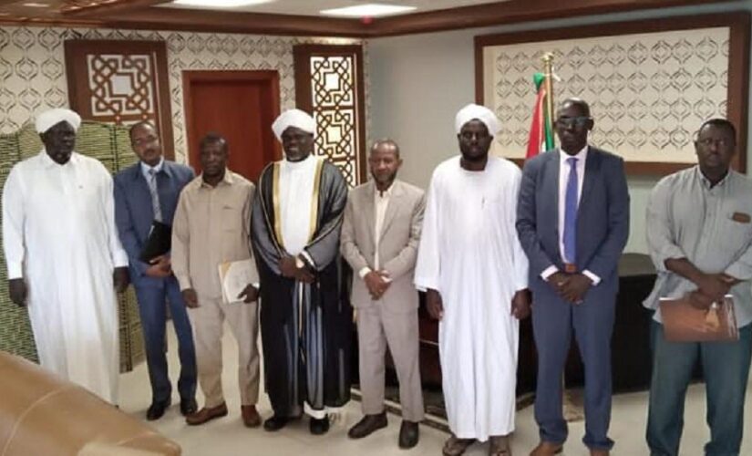 وزيرالشؤون الدينيةيستقبل الأمين العام للمجلس الإسلامي لجنوب السودان