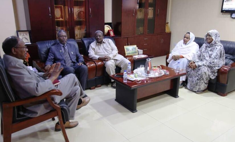 مدير جامعة السودان يلتقي مدير جامعة النيل الأزرق
